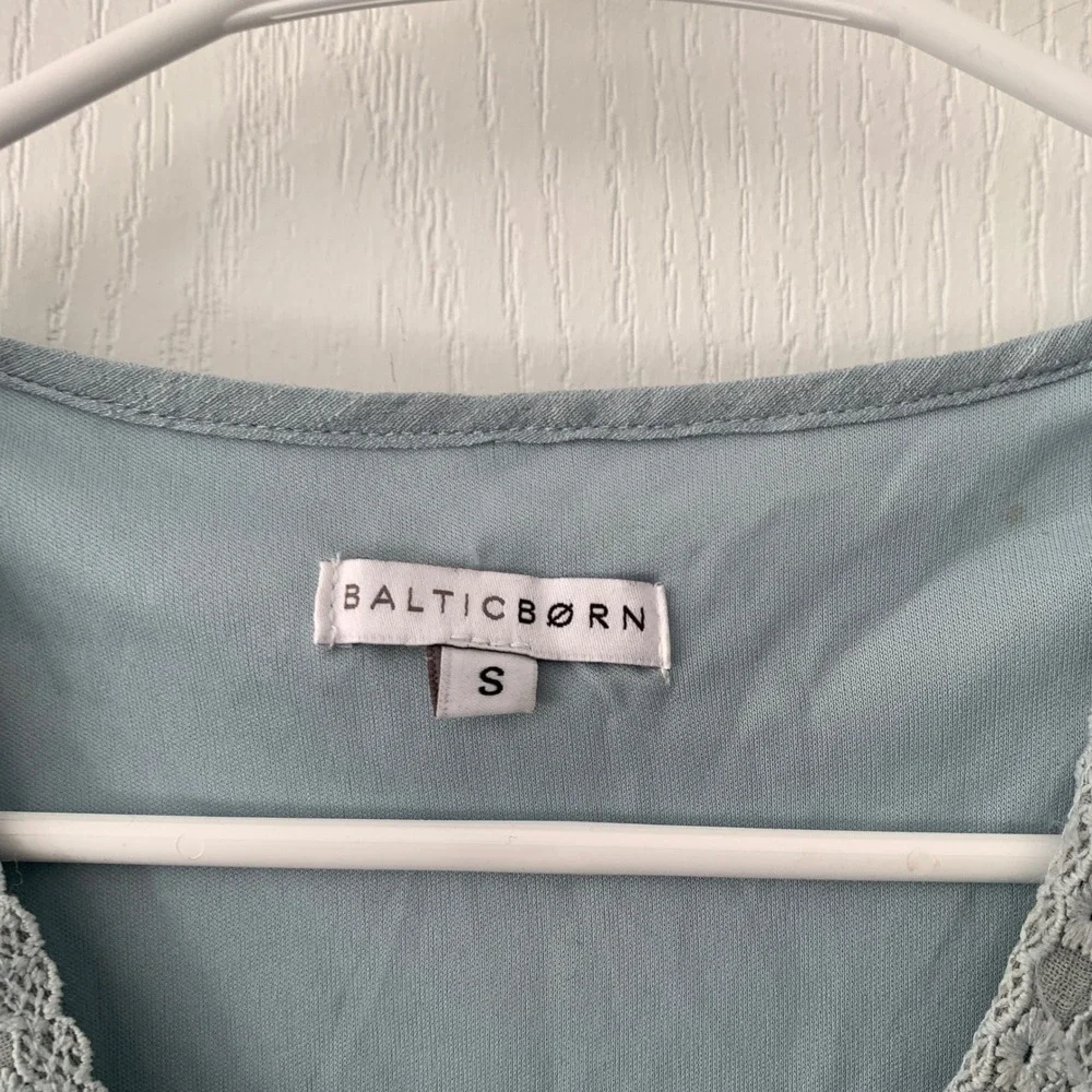 Baltic Born Blue Floral Embroidered Lace Tiered Maxi Dress BD4716-FL Small - Picture 6 of 10